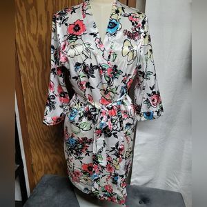 Ladies Robe by George. Used like new